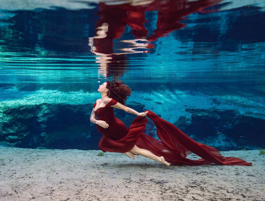 Underwater portrait session